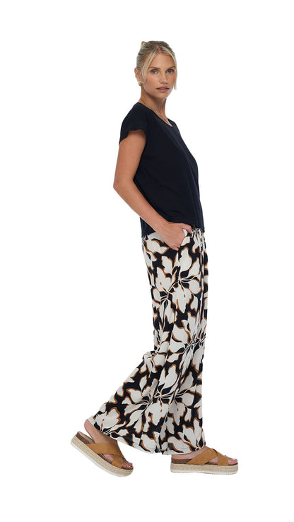 Tahlia Jersey Top - Black